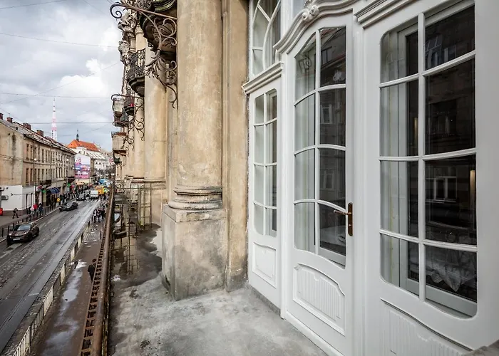 Doroshenko Street For 4 Guests